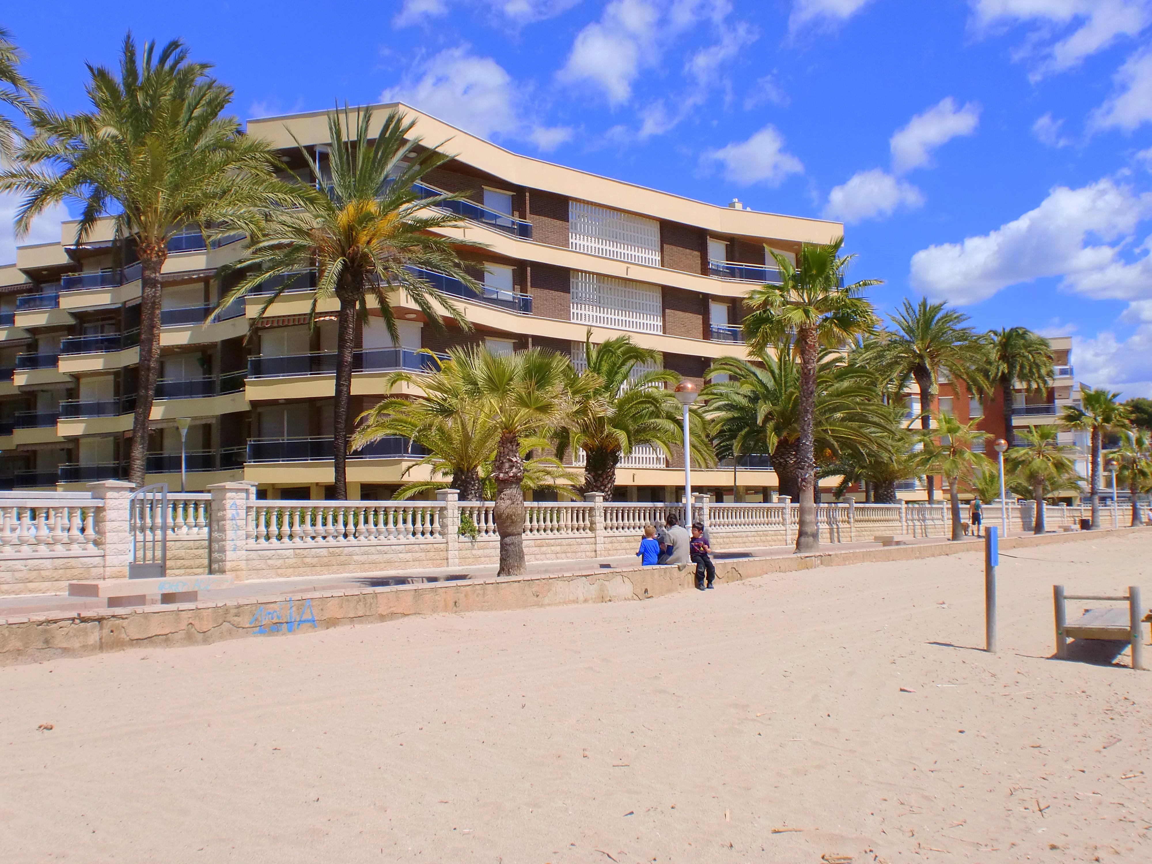 Rentalmar Sol De Espana - Mas D'En Gran กัมบริลส์ ภายนอก รูปภาพ
