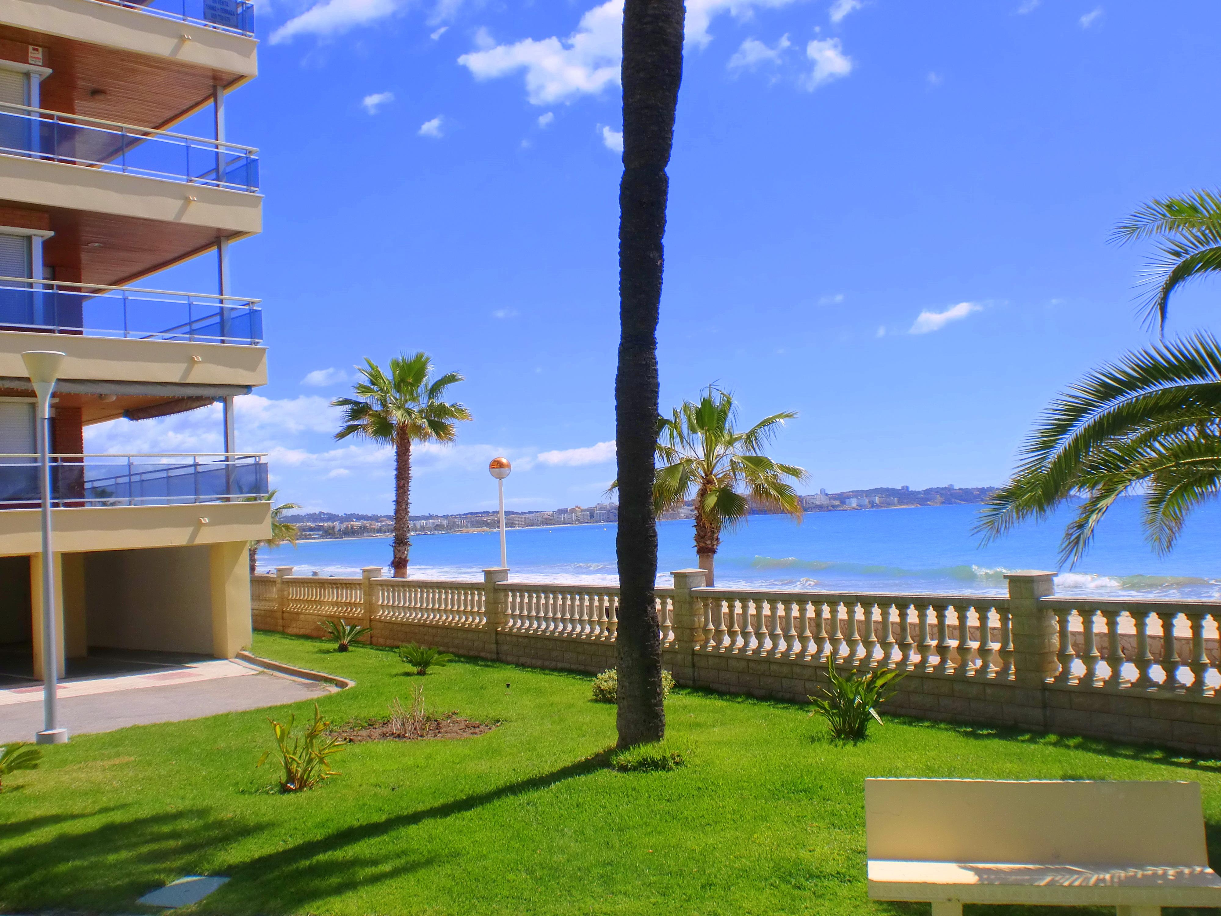 Rentalmar Sol De Espana - Mas D'En Gran กัมบริลส์ ภายนอก รูปภาพ