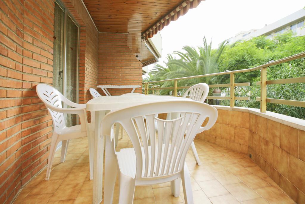 Rentalmar Sol De Espana - Mas D'En Gran กัมบริลส์ ภายนอก รูปภาพ